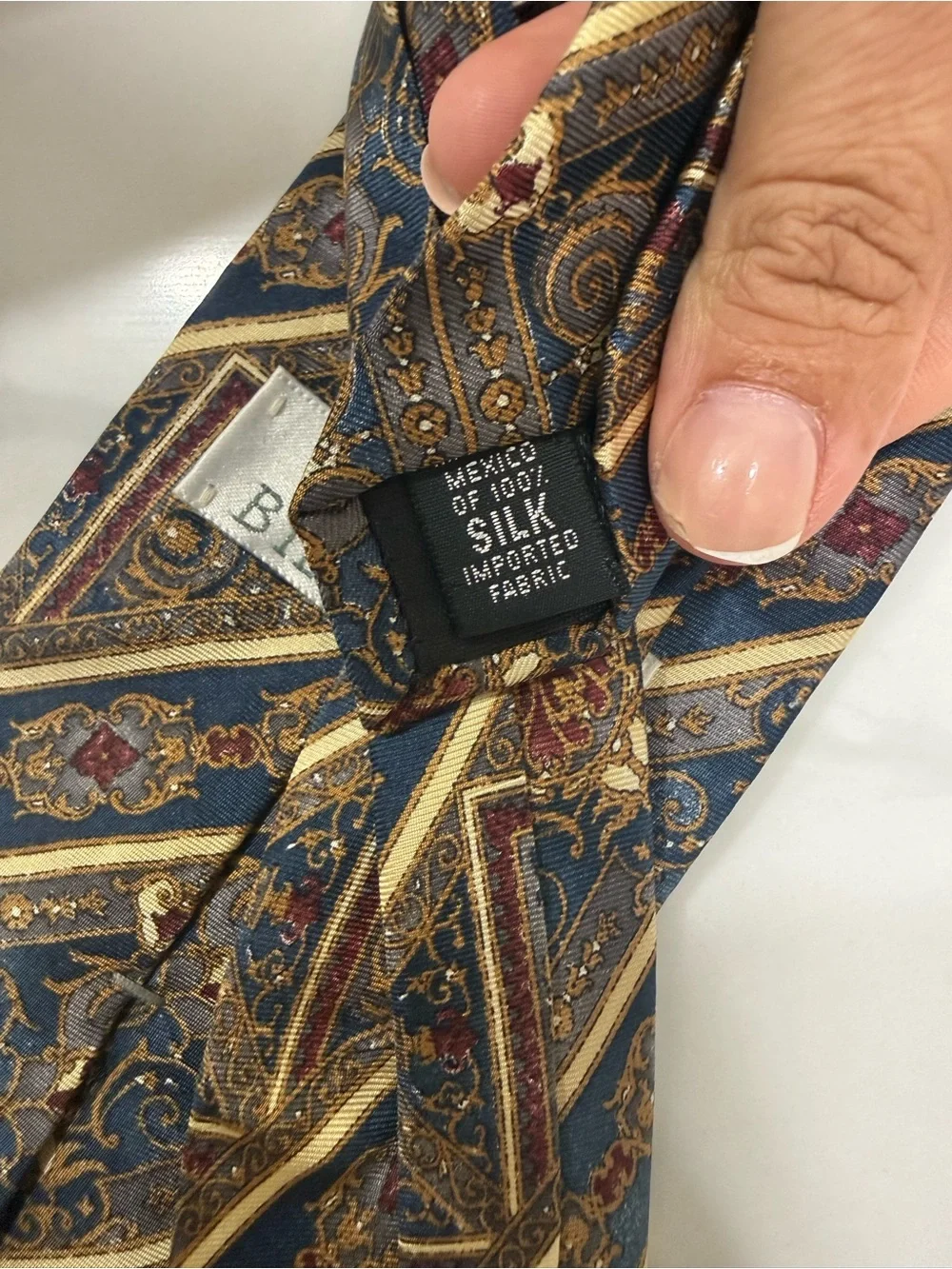 bill blass classic paisley